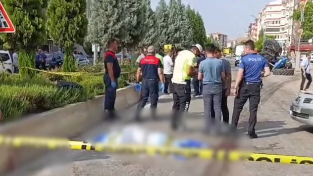 Zincirleme trafik kazasında 1 kişi öldü, 2 kişi yaralandı