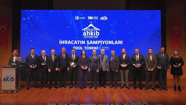 Akdeniz'de en fazla hazır giyim ihracatı yapan firmalar ödüllendirildi