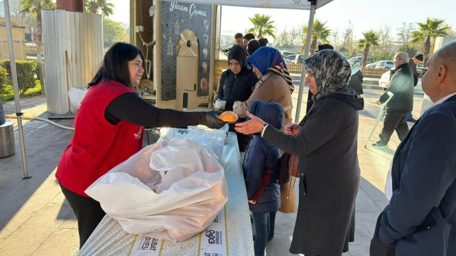 Onikişubat Belediyesi'nden gönülleri ısıtan ikram