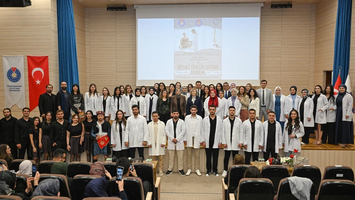 Fizyoterapistler günü ve beyaz önlük giyme töreni coşkuyla kutlandı
