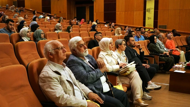 Kahramanmaraş'ta yapay zekânın edebiyatı tartışıldı