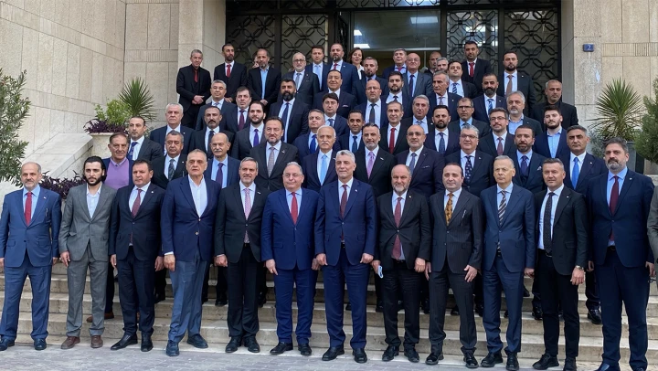 Kıvanç ve Yıldırım, Bakan Bolat'ın Şam'daki programına katıldı