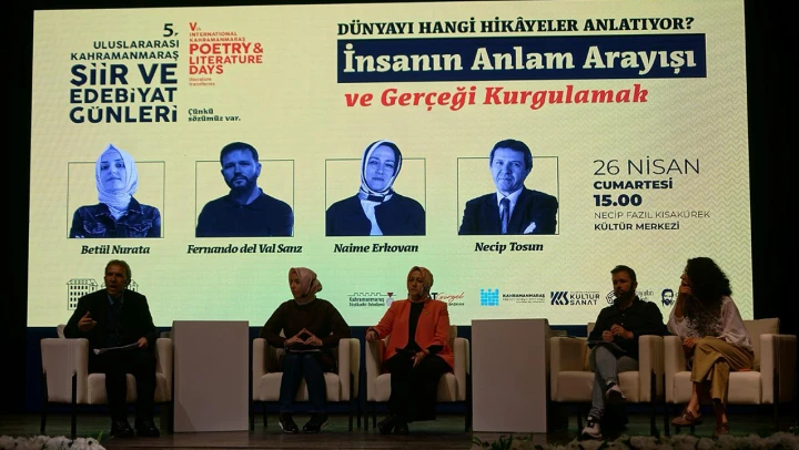 Usta kalemler, edebiyat ve kurgu etkileşimini ele aldı