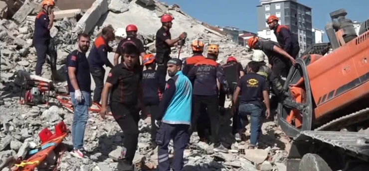 40 kişinin öldüğü Yaşam Konutları davasında müteahhide 12 yıl hapis