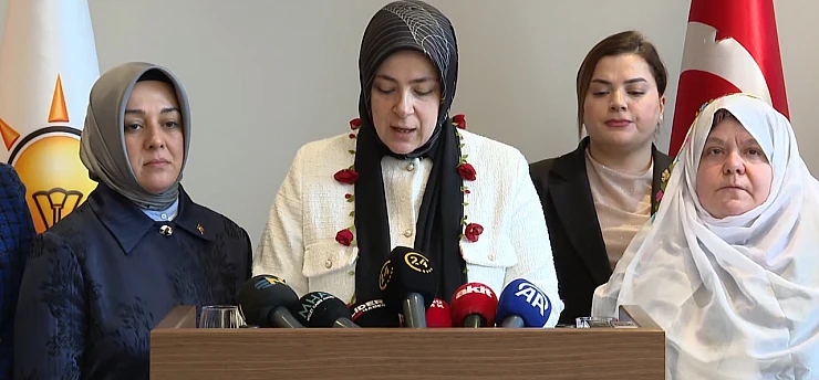 AK Parti Kadın Kolları'ndan Mihalgazi Belediye Başkanı Güneş'e destek