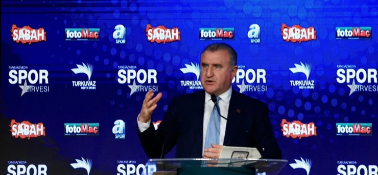 Bakan Bak, 'Türkiye'de bir spor tesisi devrimi yaşanmaktadır'