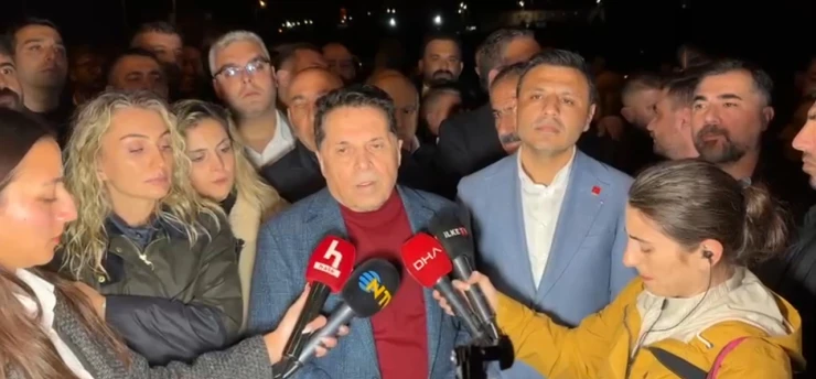 Görevinden uzaklaştırılan Esenyurt Belediye Başkanı Özer tahliye edildi