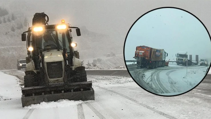 Kahramanmaraş'ta Kar Mesaisi Başladı!