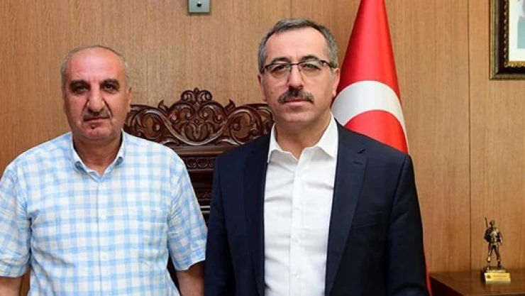 Güngör'den Hak-İş'e övgü dolu sözler!