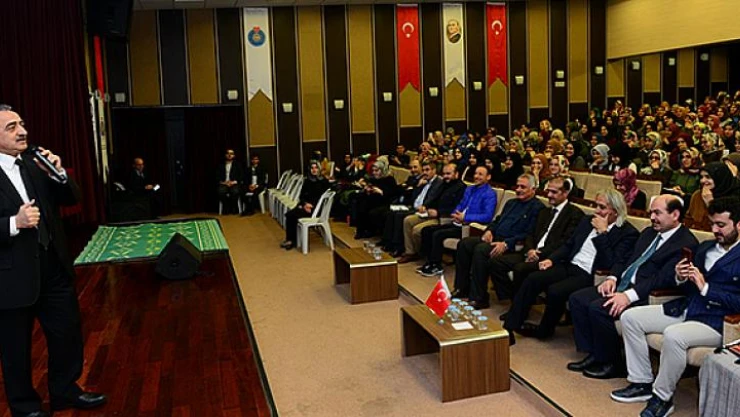 KSÜ'de İlahiyat vizyon programı gerçekleştirildi!