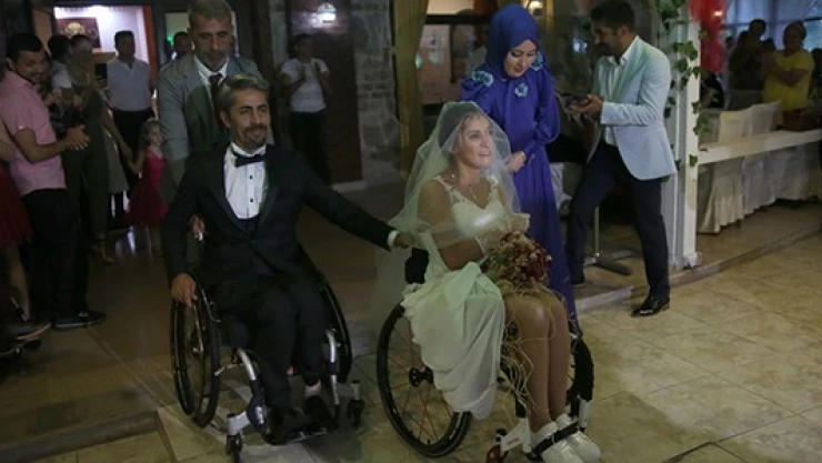 Aşk ve sanat engel tanımadı!