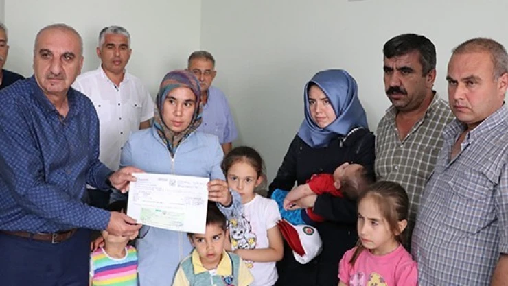 Hak-İş hayatını kaybeden işçinin yakınlarını unutmadı