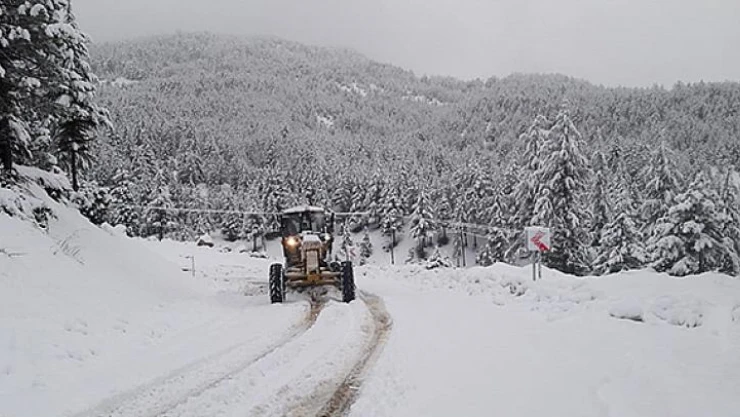Kahramanmaraş'ta kar kalınlığı 2 metreyi geçti!