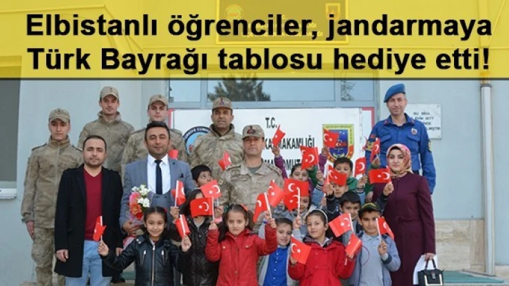 Elbistanlı öğrenciler, jandarmaya Türk Bayrağı tablosu hediye etti!