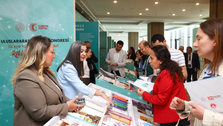 1. Uluslararası Eğitim Kongresi başladı