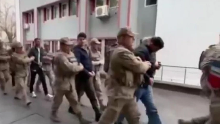 10 İlde düzenlenen operasyonlarda 33 şüpheli yakalandı