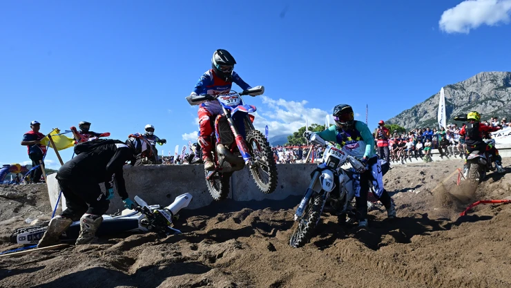 16'ncı Sea To Sky Enduro Motosiklet Yarışı başladı