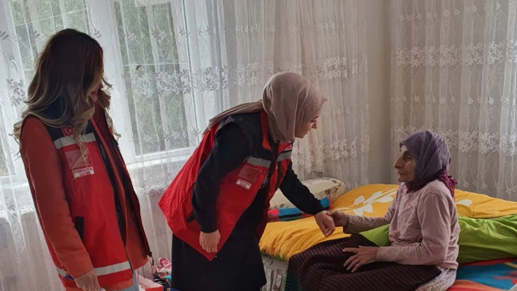 2,8 milyar TL'lik Evde Bakım Yardımı hesaplara aktarılıyor