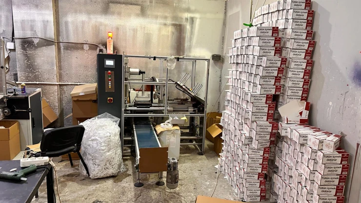 2 milyon 400 bin kaçak makaron ele geçirildi