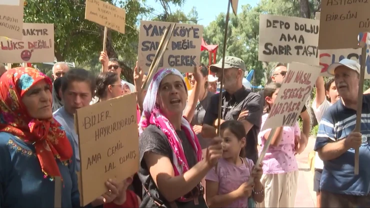 20 gündür suları kesik olan mahalle sakinlerinden belediyeye tepki