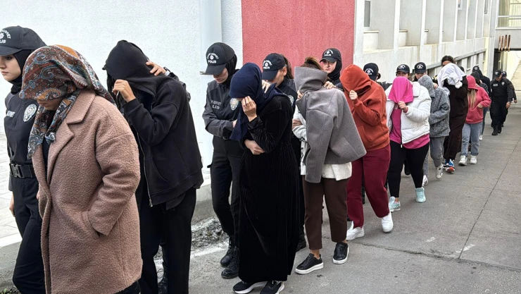 23 ilde düzenlenen dolandırıcılık operasyonunda 22 zanlı tutuklandı