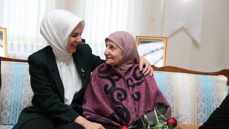 5,6 milyar TL yaşlı aylığı ve engelli aylıkları hesaplara aktarıldı