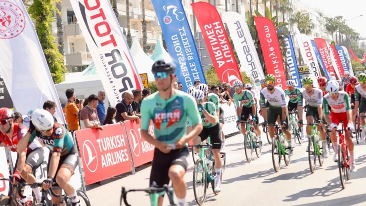 60. Cumhurbaşkanlığı Türkiye Bisiklet Turu start aldı