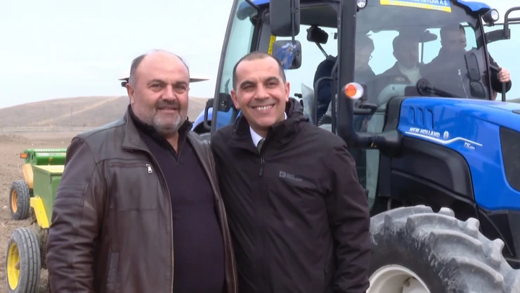 800 hektarlık alanda kuraklığa dayanıklı sertifikalı tohum ekiliyor