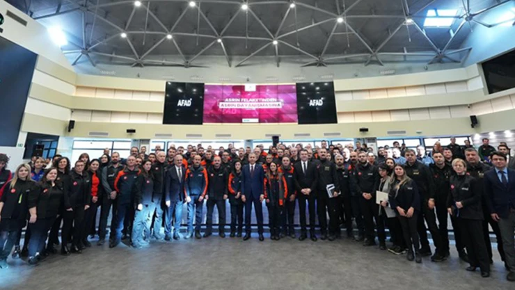 Acıyı birlikte omuzladık, yaralarımızı beraberce sardık