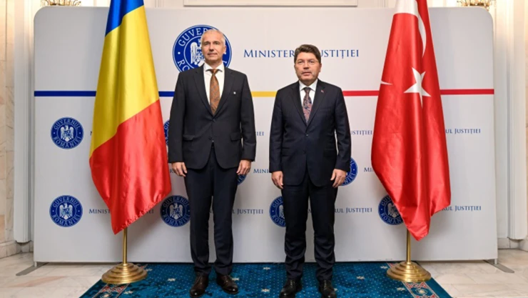 Adalet Bakanı tunç, Bükreş'te Romanyalı mevkidaşıyla bir araya geldi