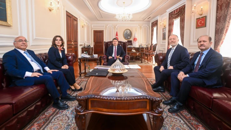 Adalet Bakanı Yılmaz Tunç, DEM Parti heyetiyle görüştü