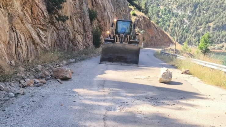 Adana'da 4,5 büyüklüğünde deprem