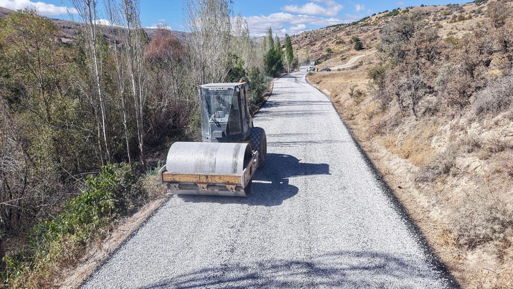 Afşin kırsalının yolu yenilendi