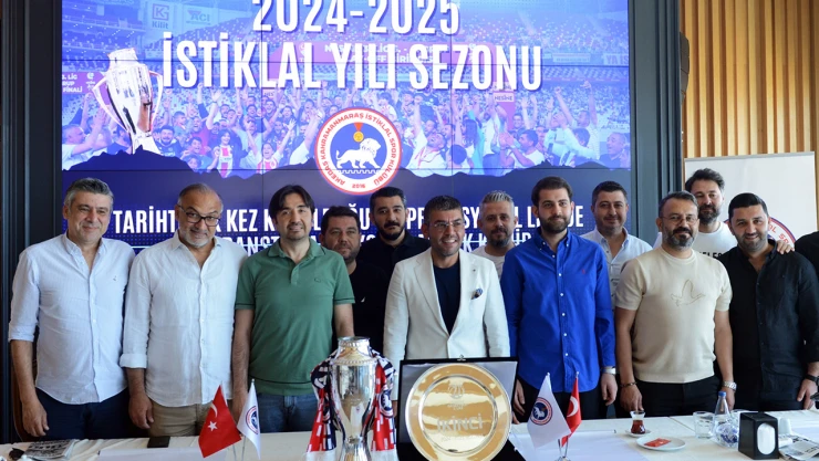 Akarca, 'Bu zaferin baş mimarlarından biri Fırat Görgel'dir'