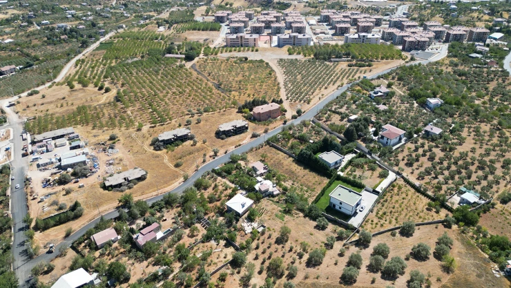 Akyar Mahallesi TOKİ konutları bağlantı yolları asfalt kaplama çalışmaları tamamlandı
