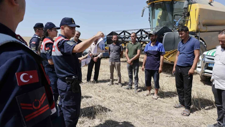 Anız yangınlarına karşı jandarma ekipleri 24 saat eğitim ve denetimde