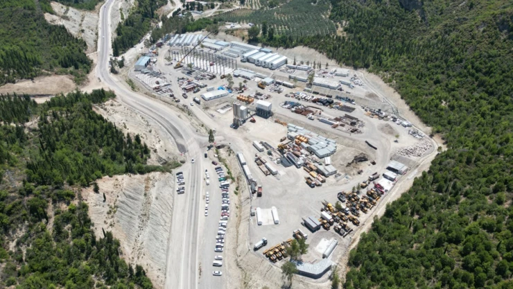 Antalya-Alanya Otoyolu'nun temeli atılıyor