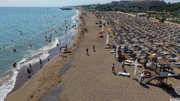Antalya tüm zamanların en yüksek ekim ayı ziyaretçi rekorunu kırdı