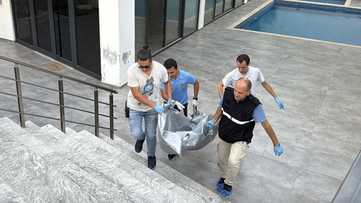 Arkadaşını öldüren kişi, evi kiraladığı emlakçıyı arayıp kendini ihbar etti