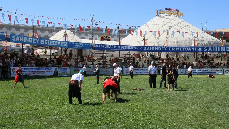 Aşırtmalı Aba Güreşi Türkiye Şampiyonası, başladı