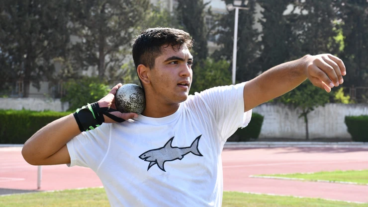 Atletizmde sezona 4 madalyayla başlayan Muhammed'in hedefi uluslararası başarı