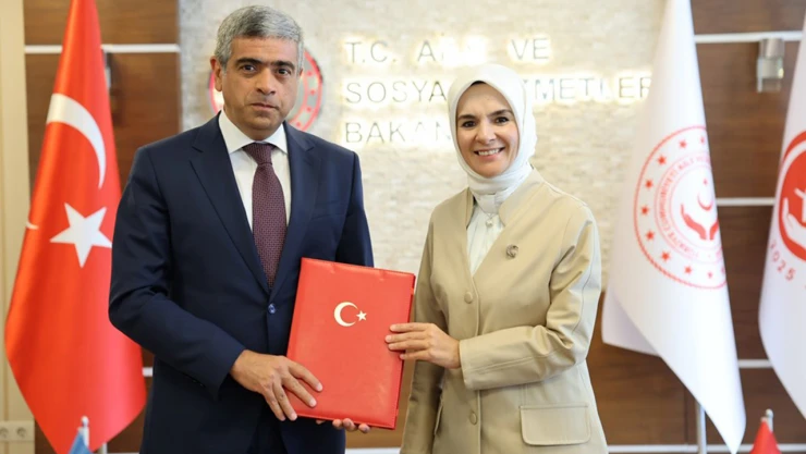 Azerbaycan'dan Koruyucu Aile Bakanlar Bildirisi'ne imza