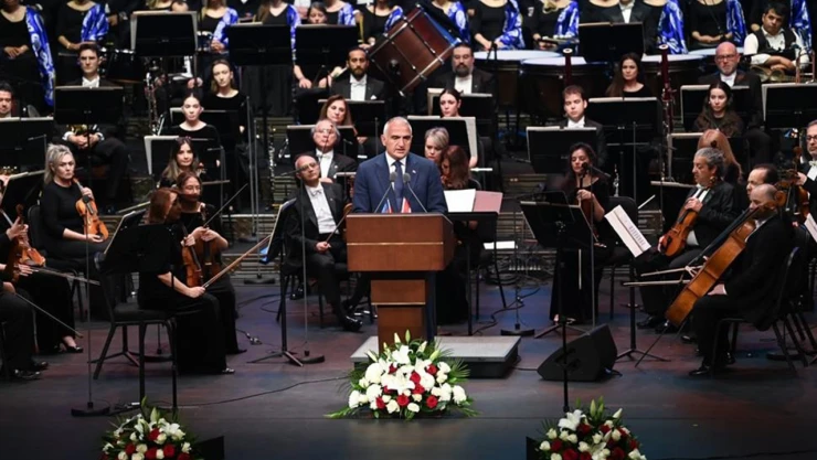 Azerbaycan'ın Bağımsızlık Günü Külliye'de kutlandı