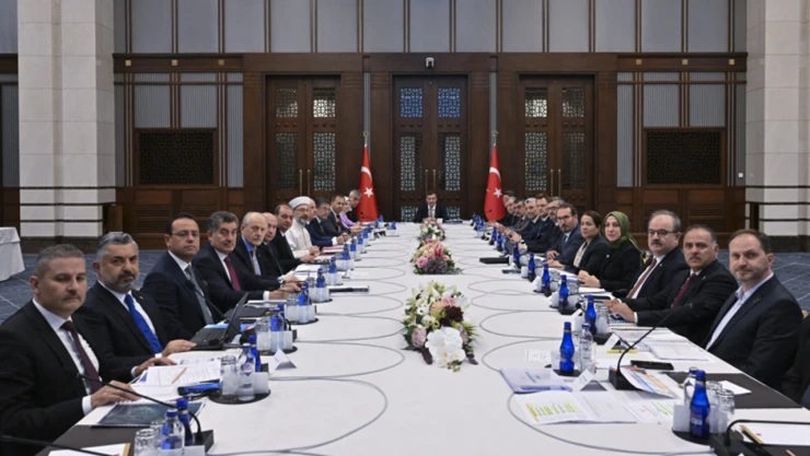 Bağımlılıkla mücadele yüksek kurulu toplantısı düzenlendi