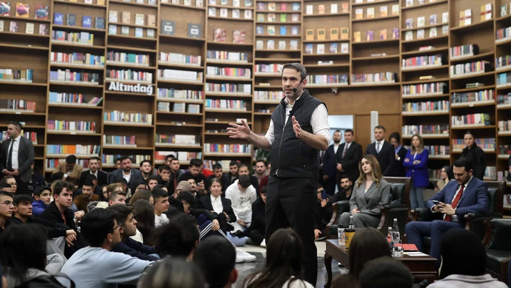 Bakan Bayraktar, 'Büyük ve güçlü Türkiye için yolumuz enerjide tam bağımsızlıktan geçiyor'