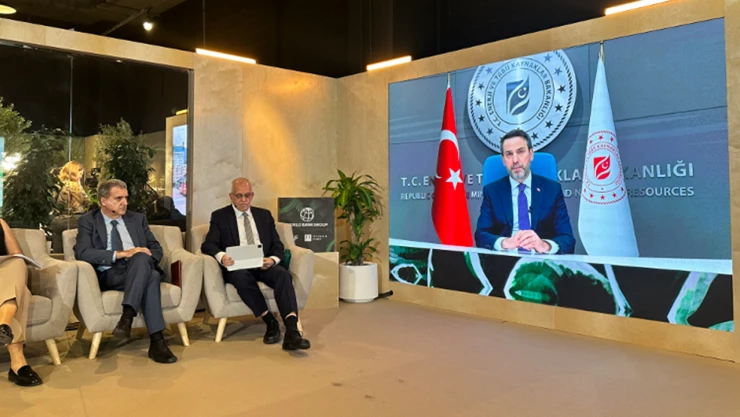 Bakan Bayraktar, 'Emisyonları 100 milyon ton azaltmayı hedefliyoruz'