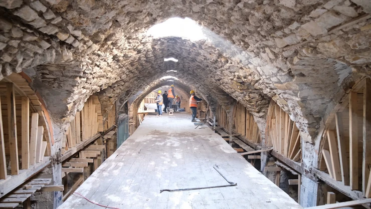 Bakan Kurum, Kahramanmaraş'taki restorasyonu süren Tarihi Kapalı Çarşı'nın görüntülerini paylaştı