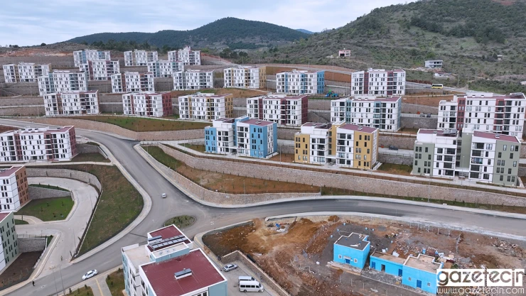 Bakan Kurum, Kahramanmaraşlı Balveren ailesini paylaştı