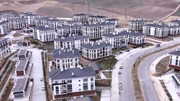 Bakan Kurum, sosyal konut projelerini paylaştı