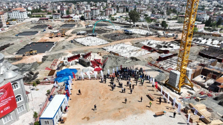 Bakan Mehmet Özhaseki'den kentsel dönüşüm çağrısı